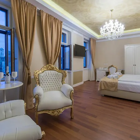 Square Heritage 4*