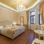 Square Heritage 4*
