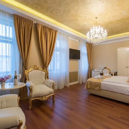 Square Heritage Szálloda 4*