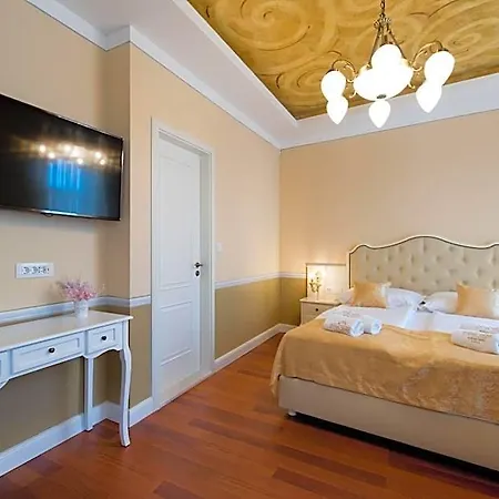 Square Heritage Спліт