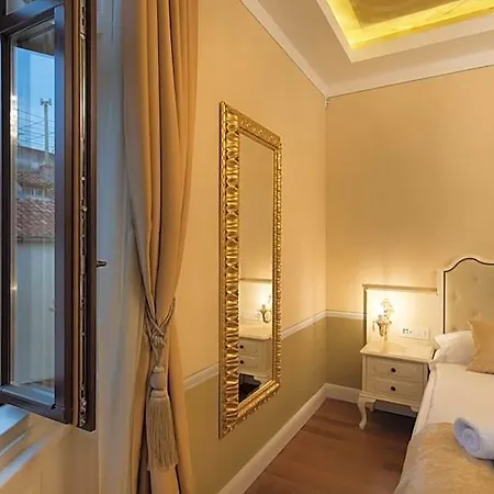 Готель Square Heritage 4*
