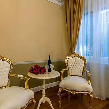 Готель Square Heritage 4*