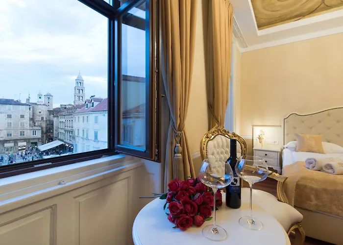 Square Heritage 4* Split