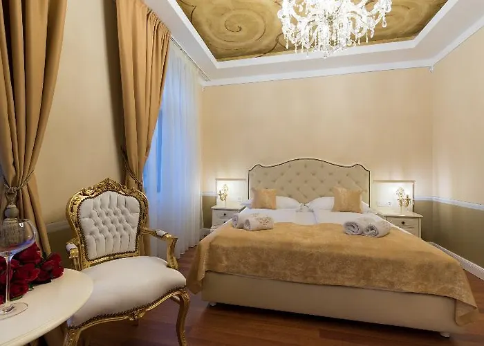 Square Heritage מלון