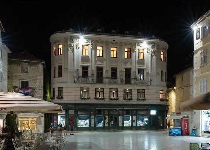 فندق Square Heritage