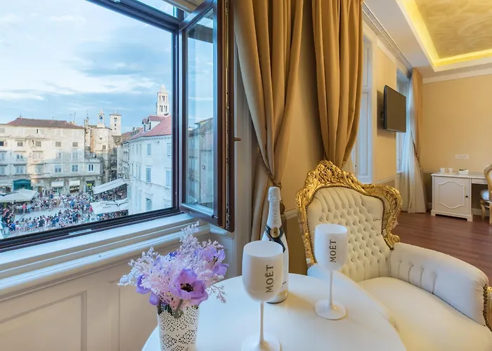 فندق Square Heritage سبليت